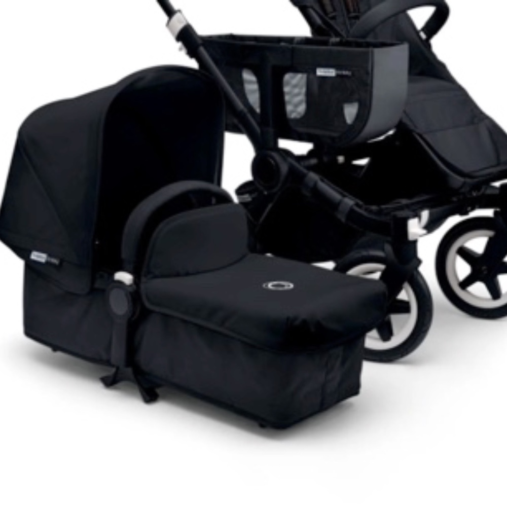 Black 'Donkey' Fabric Set with Expandable Canopy